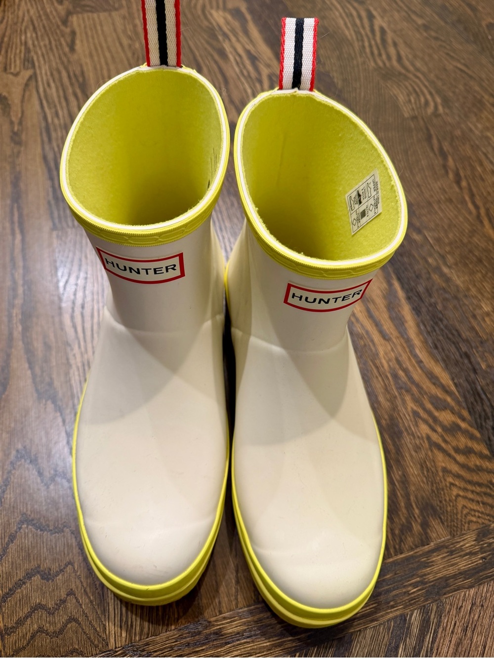 Hunter Cream Rain Boots -Women’s 8
